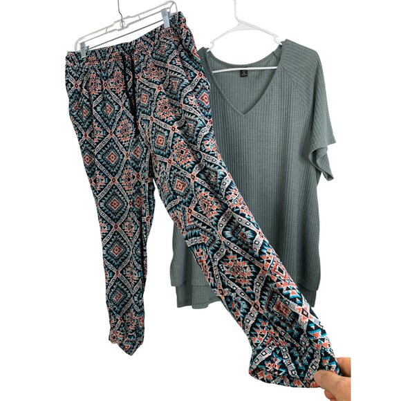 New Look Womens 2-Piece Outfit: 1X Printed Jogger Pants & 1X Top REE10499 - Picture 1 of 12